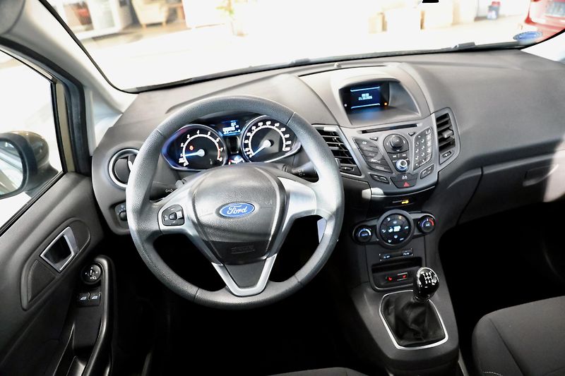 Ford Fiesta (2013) 1.0 59kW Digi Klima 33000KM - fotka 20 z 20