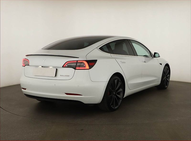 Tesla Model 3 (2020) Performance 78kWh, SoH 83% - fotka 5 z 20