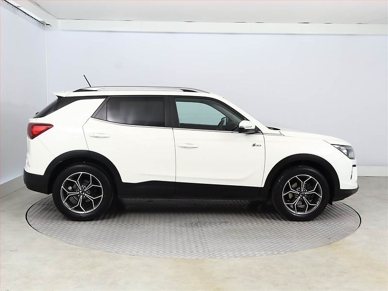 SsangYong Korando (2023) 1.5 T-GDI - fotka 6 z 21