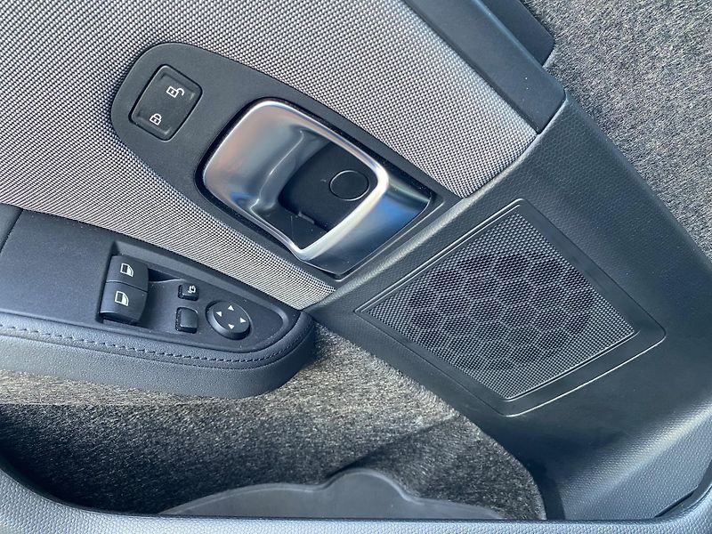 BMW i3 - fotka 18 z 20