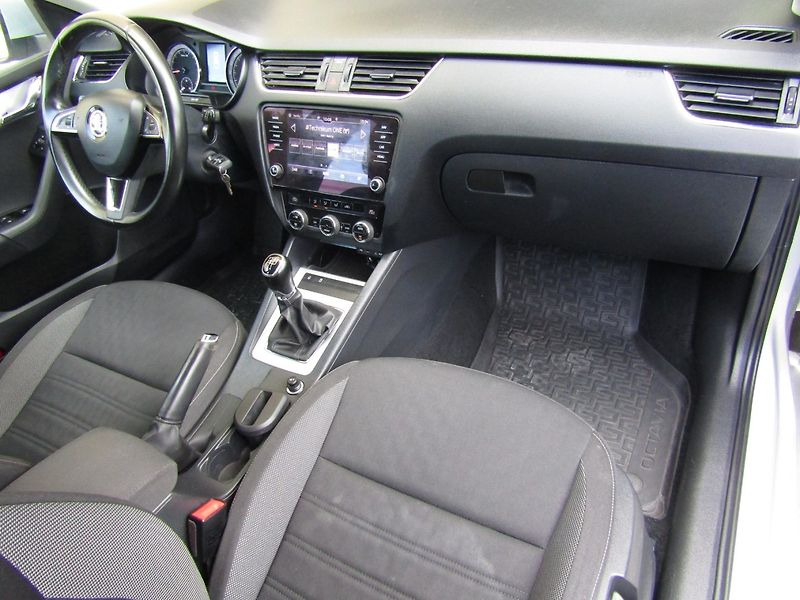 Škoda Octavia (2017) 1.6 TDI 85kW - fotka 14 z 44