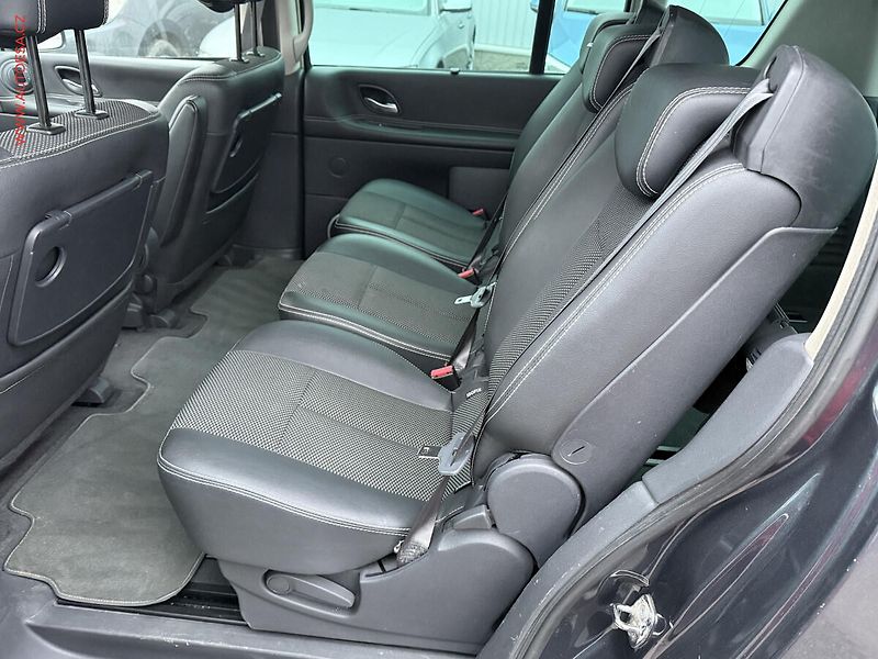 Renault Espace (2013) 2.0 dCi, AC, temp. STK3/28 - fotka 10 z 17