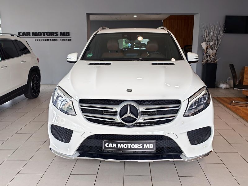 Mercedes-Benz GLE 250d 4M AMG Airmatic - fotka 2 z 53