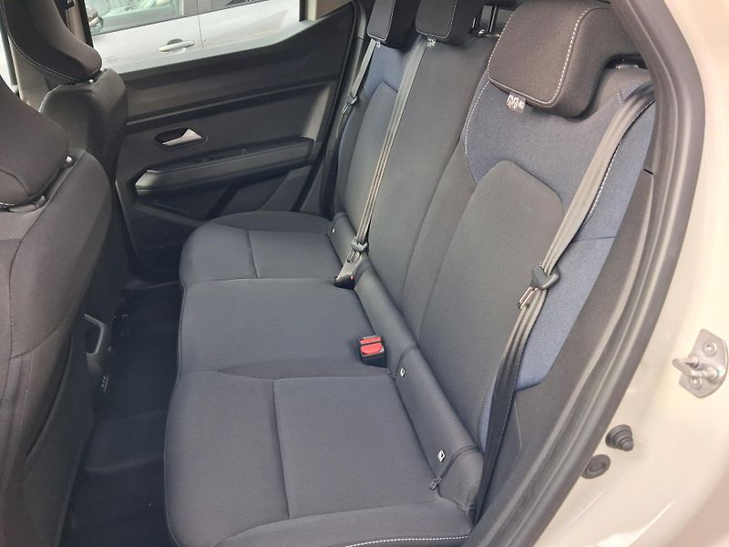 Dacia Duster (2026) Expression mild hybrid 140    - fotka 21 z 27