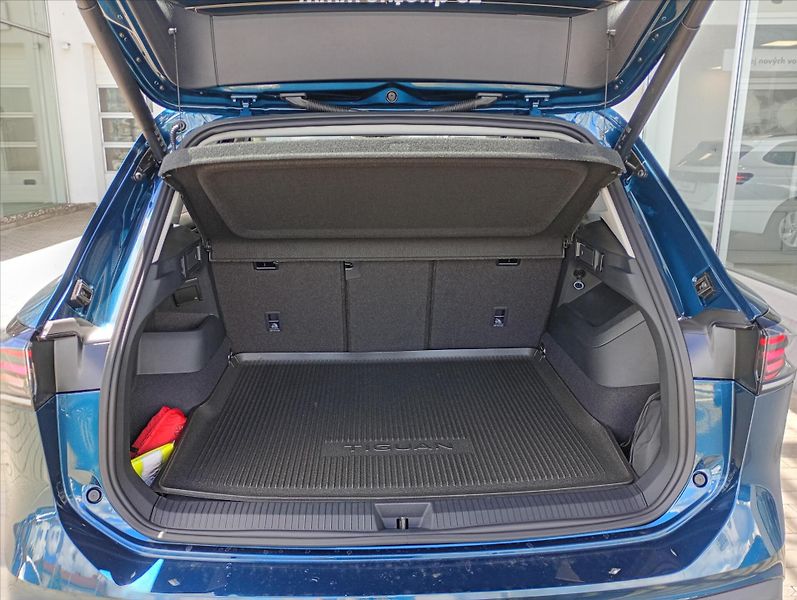 Volkswagen Tiguan (2026) 1,5 eTSI 110 kW mHEV  People - fotka 10 z 18