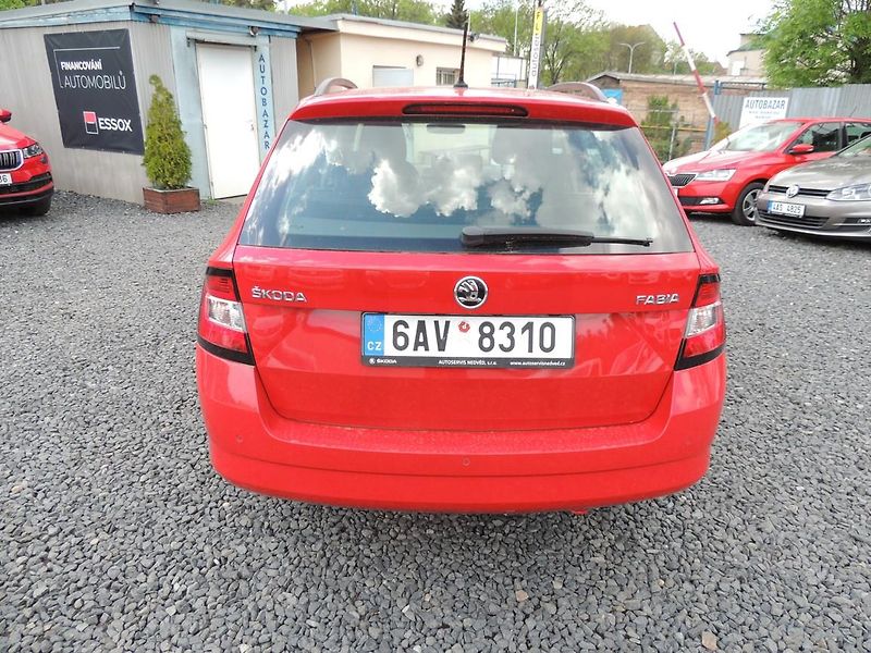 Škoda Fabia (2018) 1.0TSi Combi,70kw,Style,ČR1maj - fotka 6 z 52