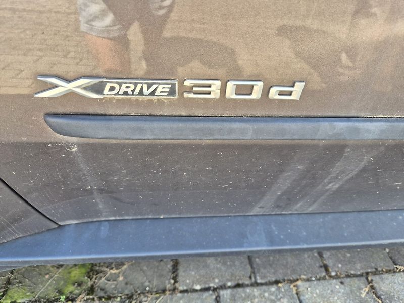 BMW X5 (2011) 3.0 D XDRIVE Vada motoru! - fotka 14 z 14