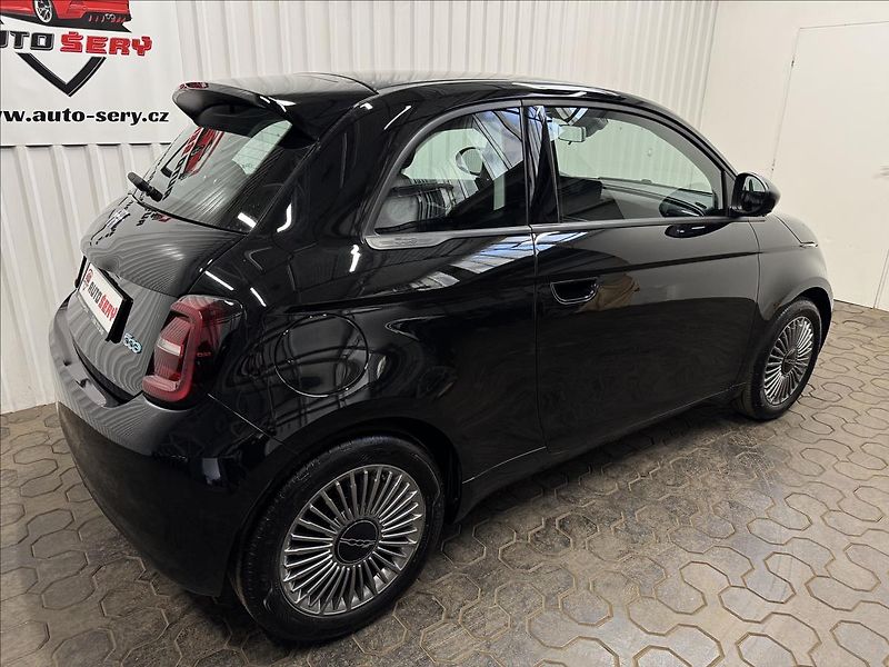 Fiat 500e ELECTRIC DRIVE 70kW ICON - fotka 8 z 38