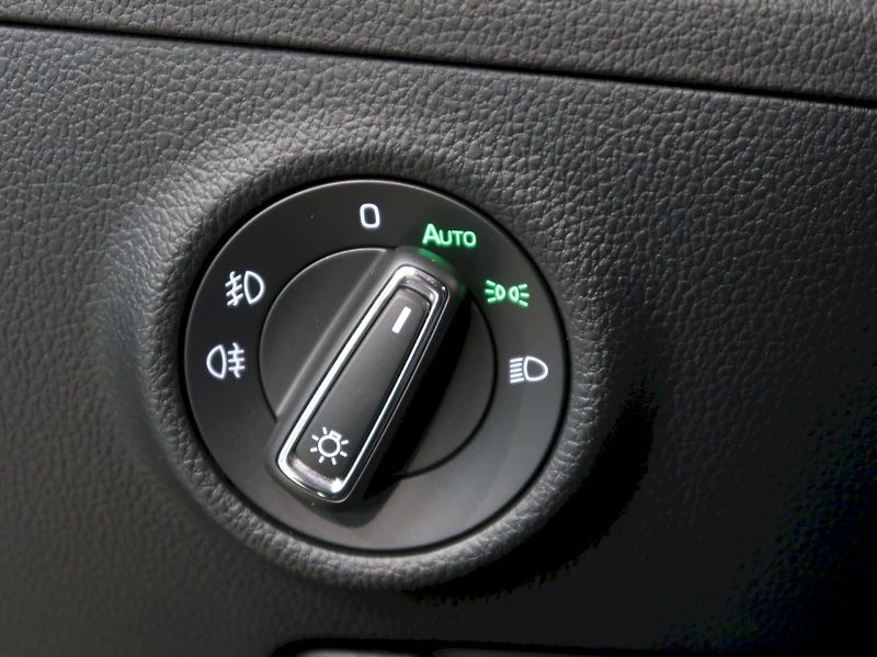 Škoda Superb (2019) STYLE 2.0TDI 140KW 4x4 DSG LED - fotka 41 z 47