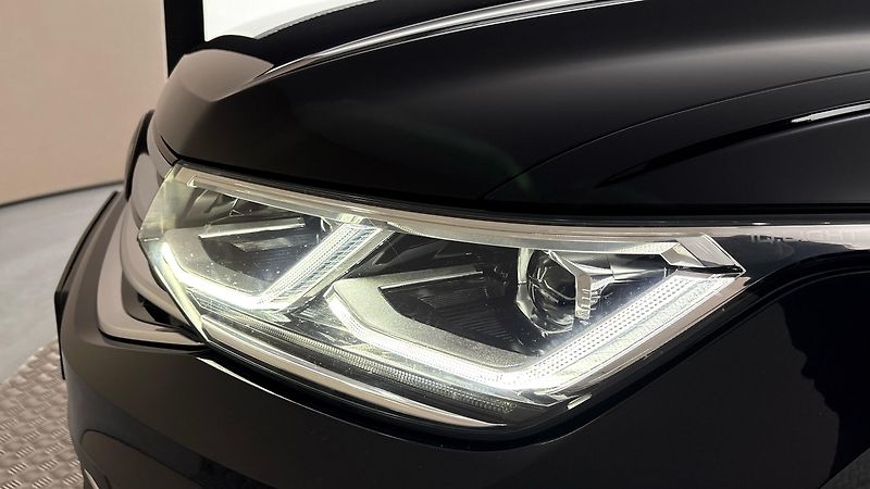 Volkswagen Tiguan Allspace 2.0 TDI DSG 4motion R-Line - fotka 18 z 36