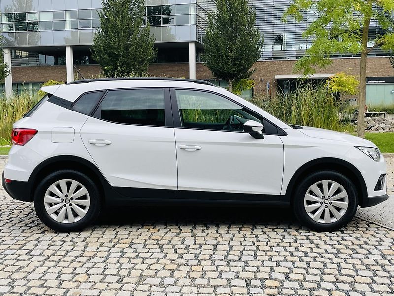Seat Arona 1.0TSI 85KW 1.MAJITEL SENZORY  - fotka 11 z 43