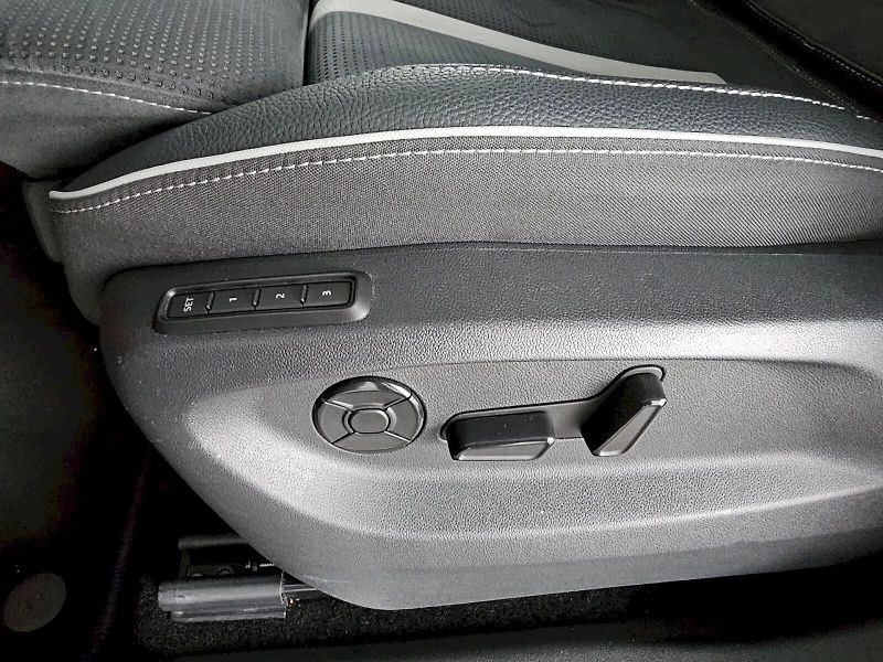 Škoda Kodiaq (2025) 2.0TDI 142kW 4X4 DSG 7S SPORTL - fotka 25 z 34