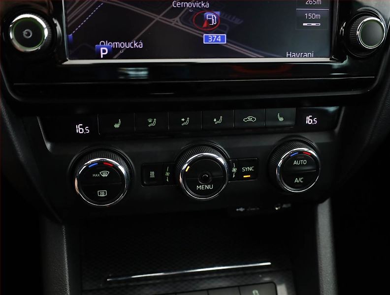 Škoda Octavia (2016) RS 2.0 TDI 4x4 DSG, 4X4 - fotka 13 z 21