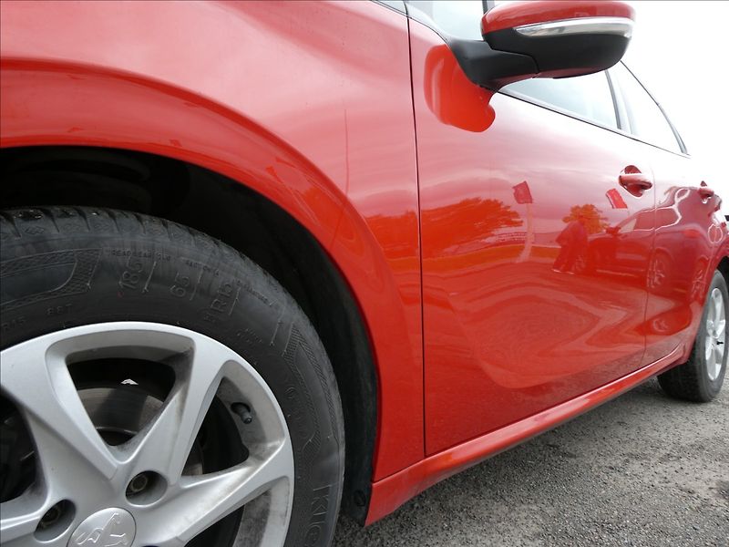 Peugeot 208 1,2 PureTech 61kW Active,2xkol - fotka 13 z 37