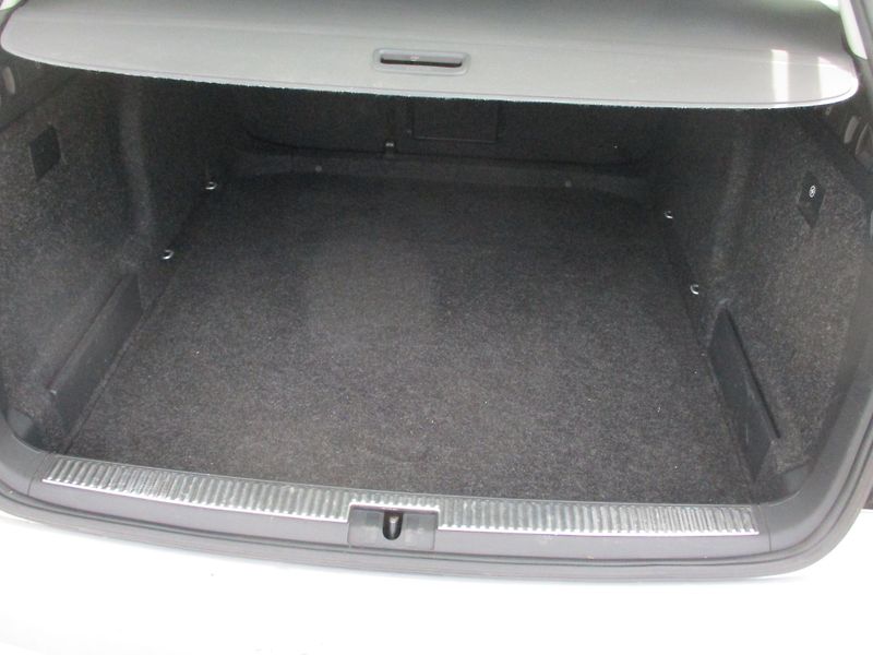 Škoda Superb (2015) combi III 2,0 TDi prav.servis  - fotka 10 z 12