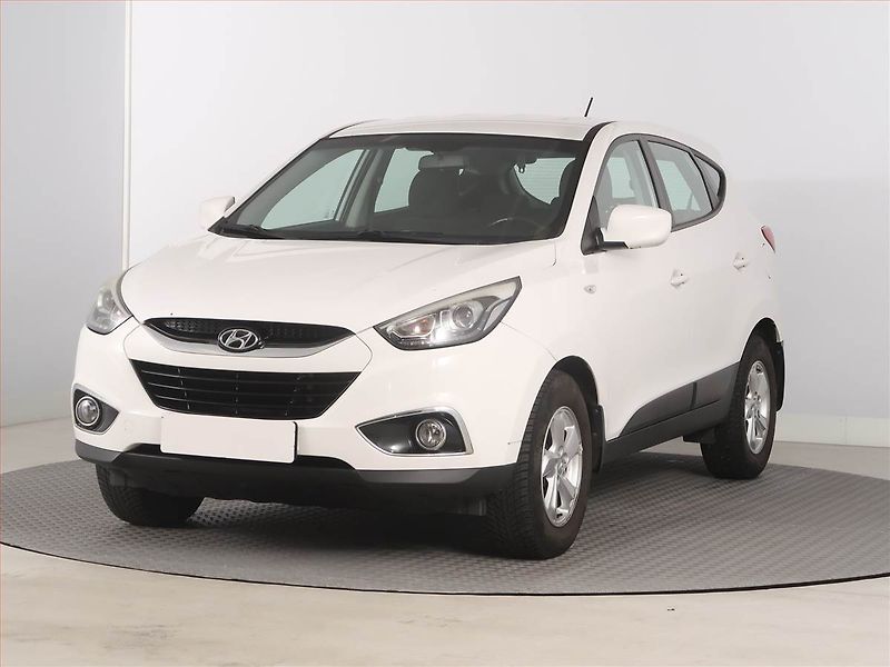 Hyundai ix35 (2015) 1.7 CRDi, Tempomat - fotka 2 z 17