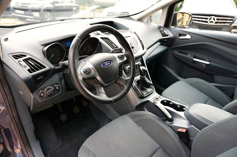Ford C-MAX (2012) 1,6Ti-VCT 92 kW - fotka 27 z 37