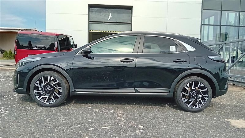 Kia XCeed 1,6 T-GDi 7DCT STEEL E. 132 - fotka 7 z 8
