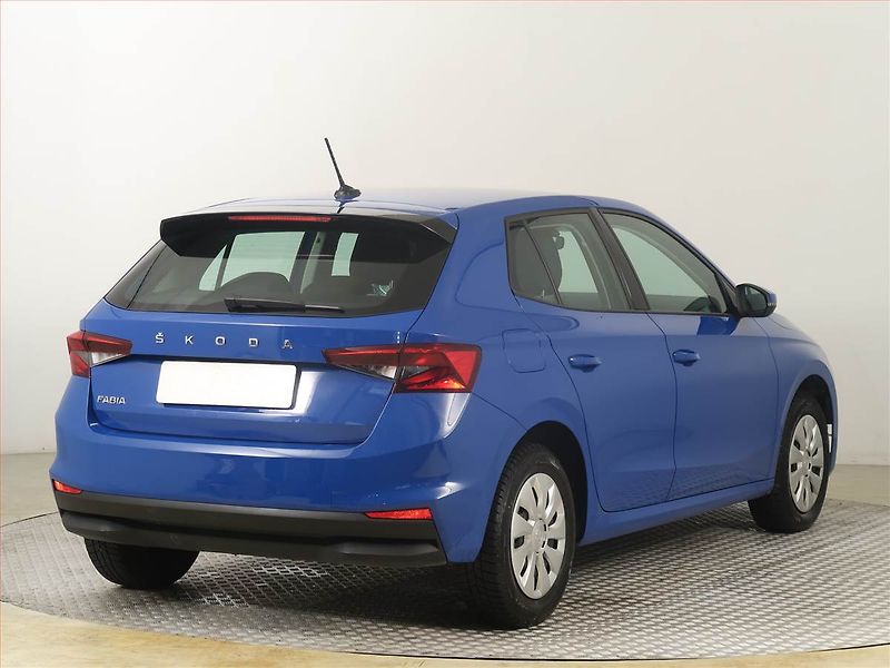 Škoda Fabia (2023) Ambition 1.0 TSI, ČR,1.maj - fotka 5 z 18