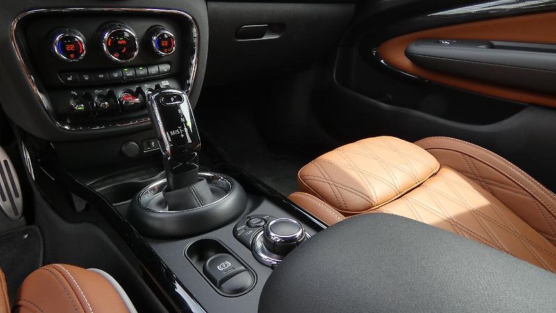 Mini Clubman JCW ALL4 Aut. - fotka 6 z 27