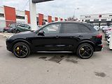 Porsche Cayenne Turbo S - náhled 9