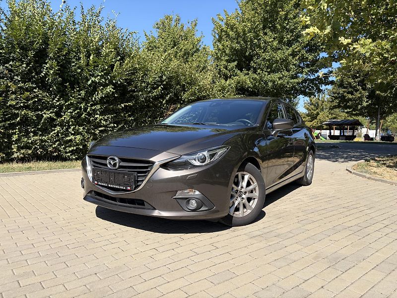 Mazda 3 2.0 Center-Line - fotka 1 z 20
