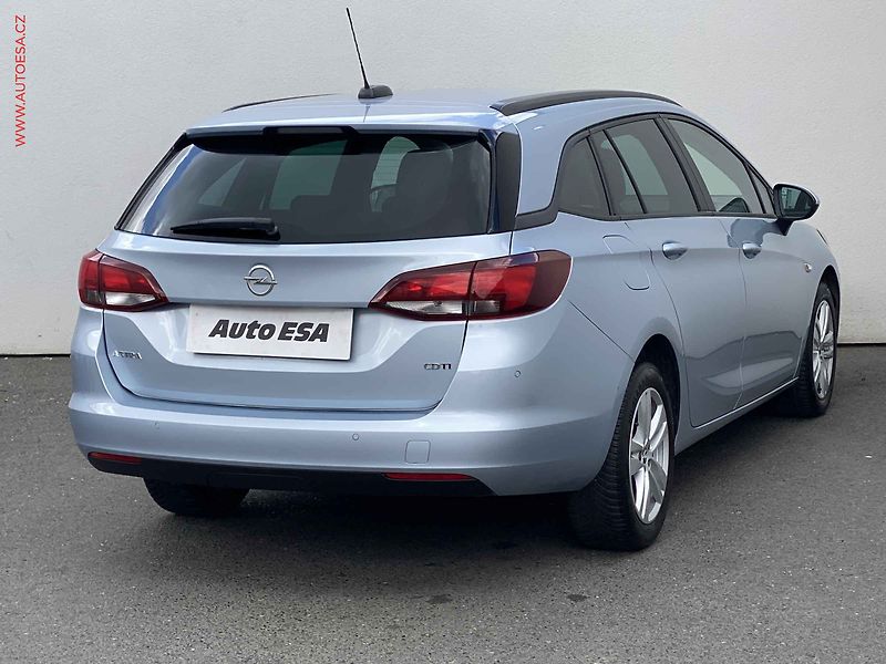 Opel Astra (2017) 1.6CDTi, ČR, AC, TZ - fotka 4 z 16