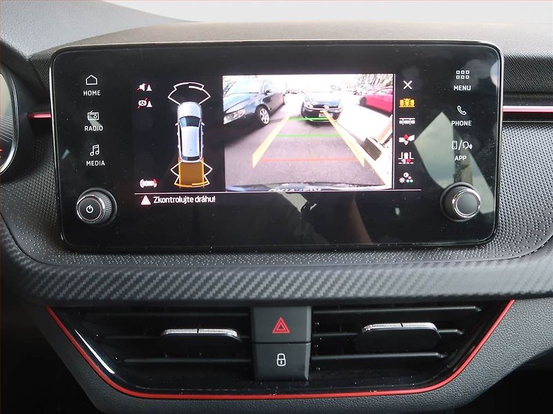 Škoda Kamiq (2024) Monte Carlo 1.5 TSI - fotka 16 z 18
