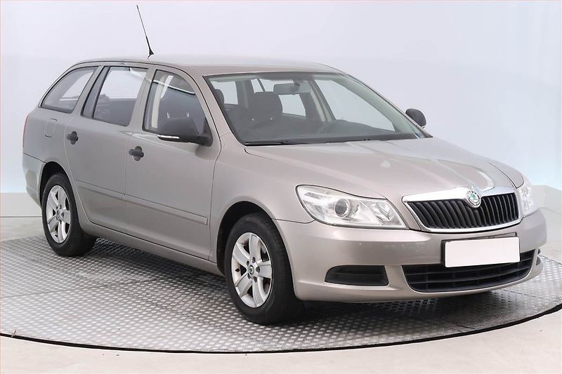 Škoda Octavia (2011) 1.6 TDI, Tempomat - fotografie inzerátu