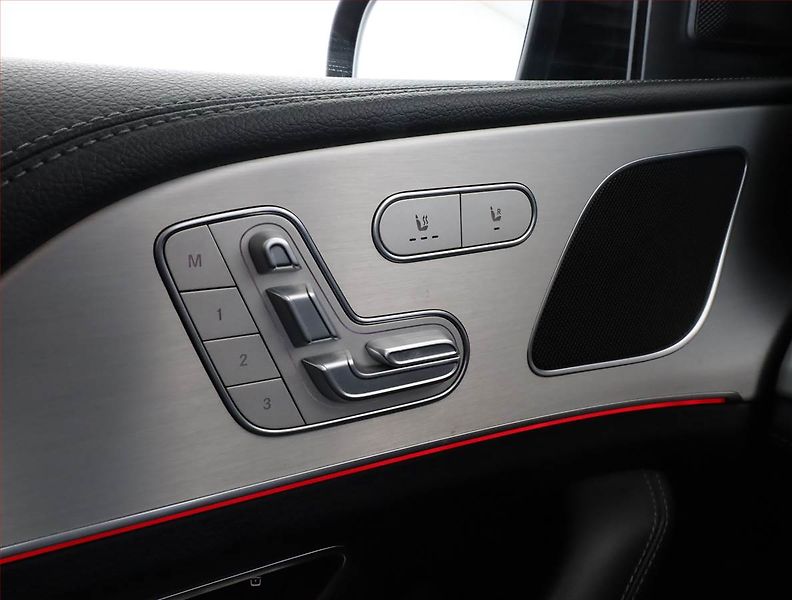 Mercedes-Benz GLE (2021) 400 d - fotka 16 z 20