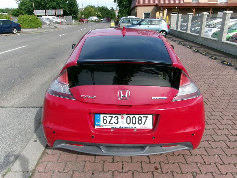 Honda CR-Z (2011) 1,5i VTEC HYBRID AC ALU - fotka 6 z 25