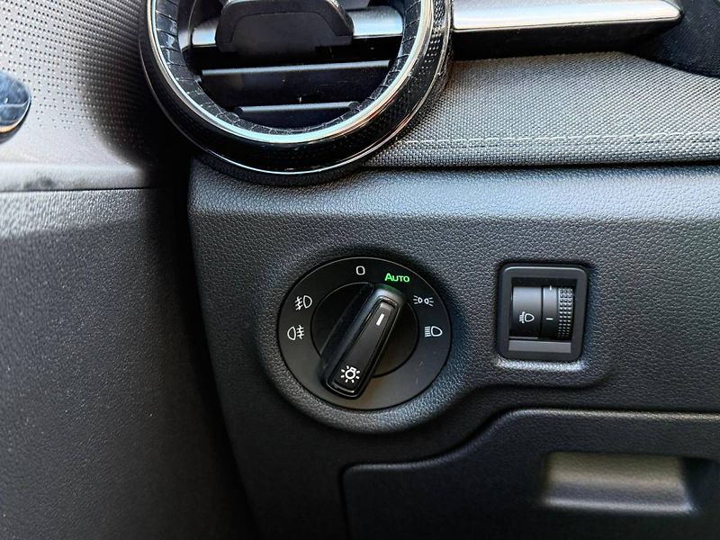 Škoda Fabia Top Selection 1,0 TSI 85 kW 6° - fotka 25 z 30