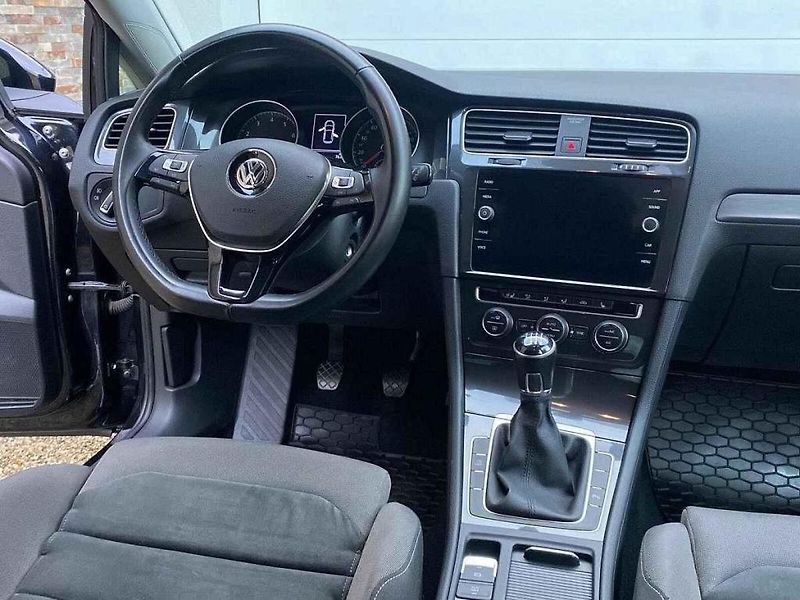 Volkswagen Golf GTI.
