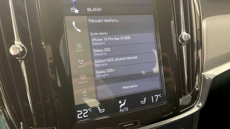 Volvo V90 (2018) Kombi Inscription 2.0 TDI 110k - fotka 35 z 38
