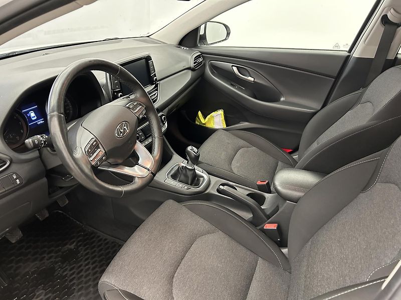 Hyundai i30 1.5 T-GDi Smart - fotka 6 z 27
