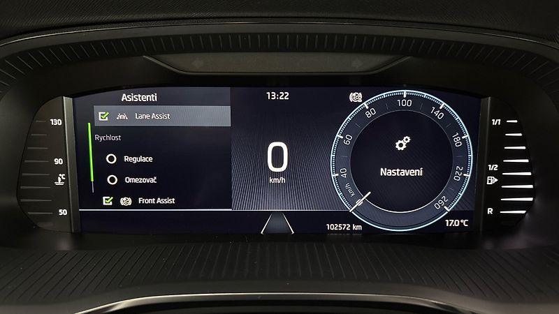 Škoda Octavia 2.0 TDI Ambition - fotka 10 z 24