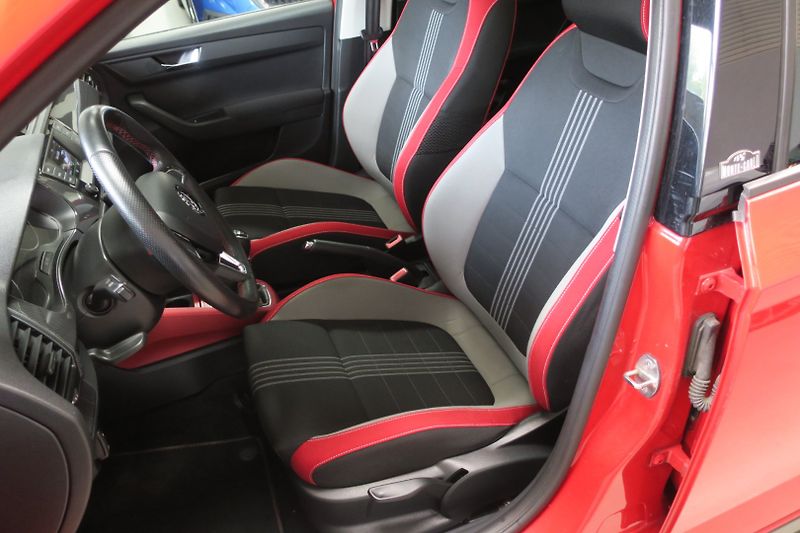 Škoda Fabia (2016) 1.2TSi Monte Carlo ČR - fotka 13 z 50