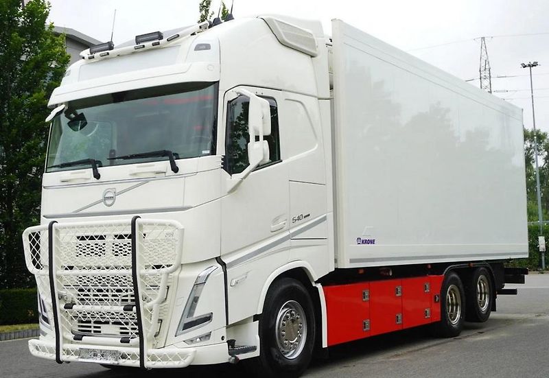 Volvo FH (2022) 540 6x2 chlaďák EURO 6 - fotka 2 z 24