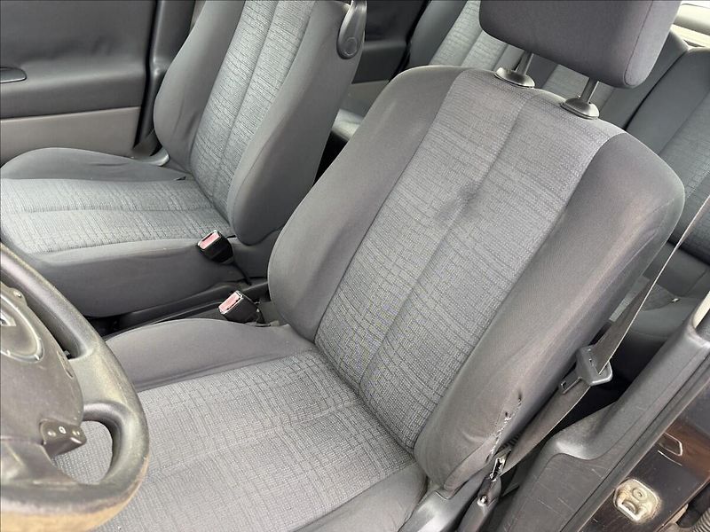 Renault Scénic 1.5 dCi - fotka 8 z 10