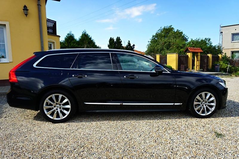 Volvo V90 (2019) INSCRIPTION POLESTAR 2,0D5 173 - fotka 3 z 60