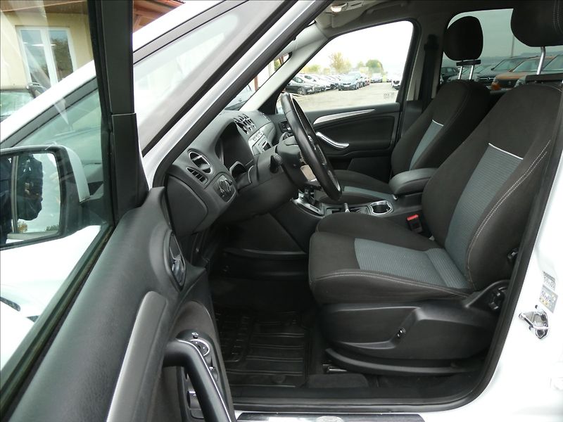 Ford S-MAX 2,0 TDCi 120kW AUT, po servise - fotka 19 z 47