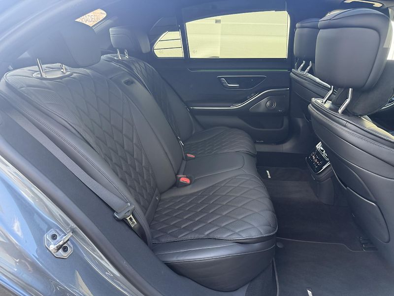 Mercedes-Benz Třídy S (2024) S 450d 4MATIC Long - fotka 40 z 43