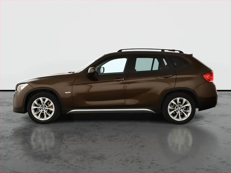 BMW X1 (2010) xDrive20d, 4X4, Automat, Kůže - fotka 3 z 14