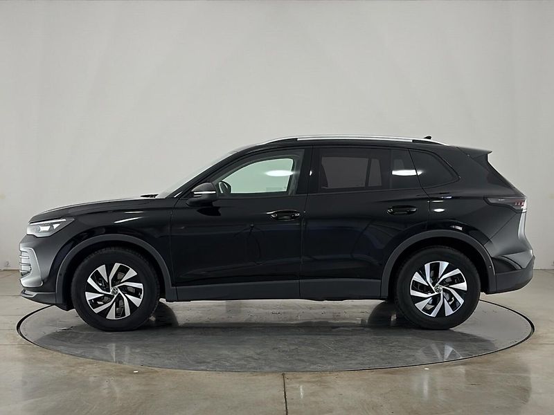 Volkswagen Tiguan People DSG - fotka 3 z 31