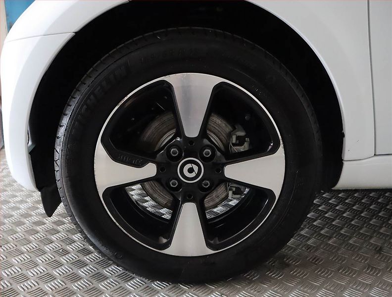 Smart Fortwo (2022) electric drive, SoH 96% - fotka 14 z 22