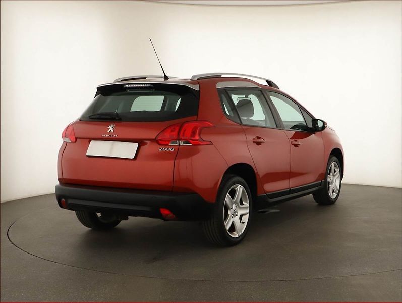 Peugeot 2008 (2015) 1.6 VTi, Tempomat - fotka 5 z 18