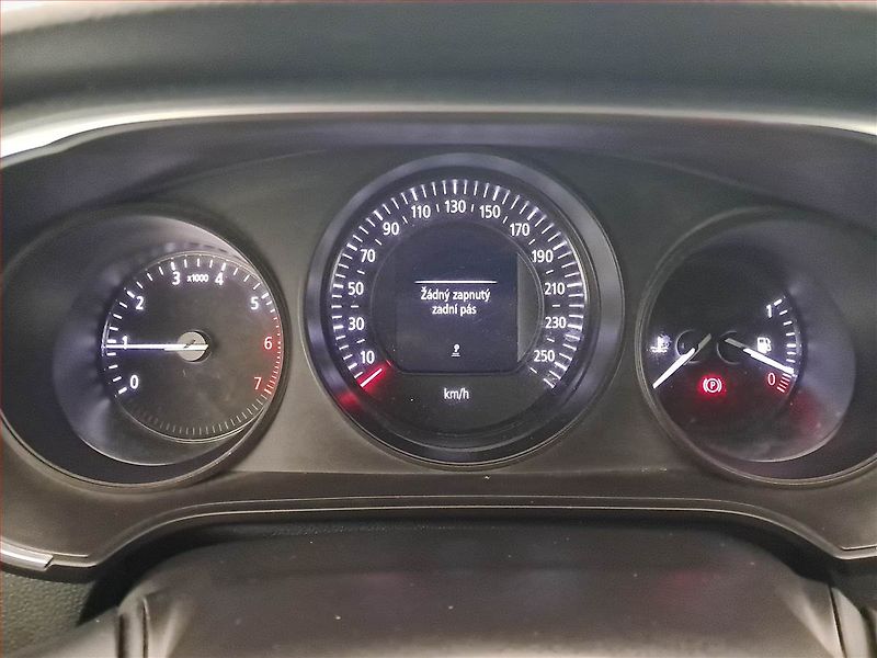 Renault Mégane (2017) 1.6 SCe, ČR,1.maj, Tempomat - fotka 11 z 16