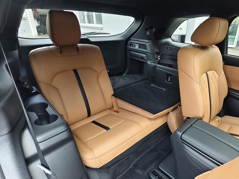 Mazda CX-80 (2026) 3.3D HOMURA-PLUS Captain Seat - fotka 12 z 14