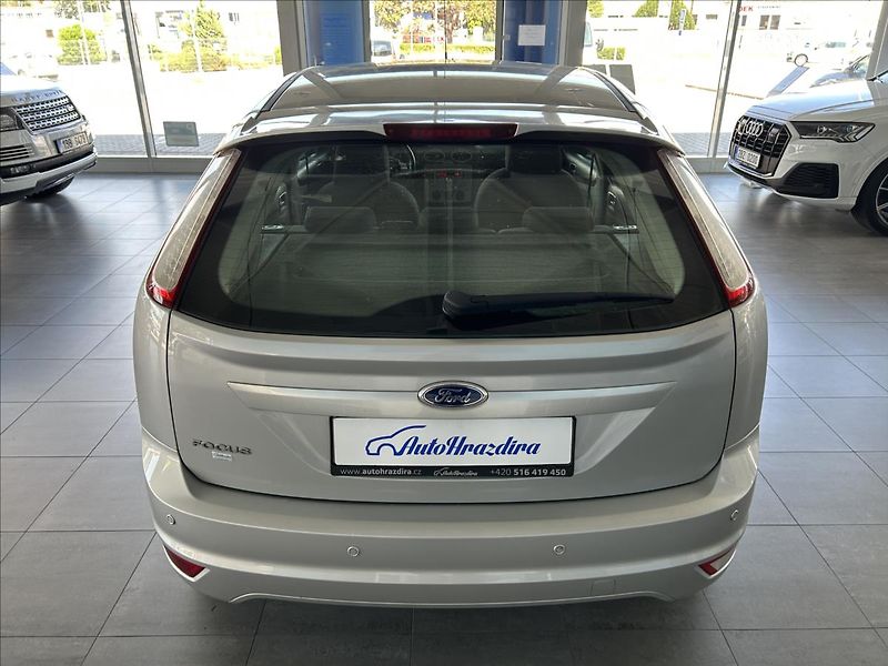 Ford Focus 1,6   SERVISKA,KLIMATIZACE - fotka 5 z 17