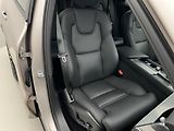 Volvo XC60 B4 AWD DARK PLUS AUT - náhled 19